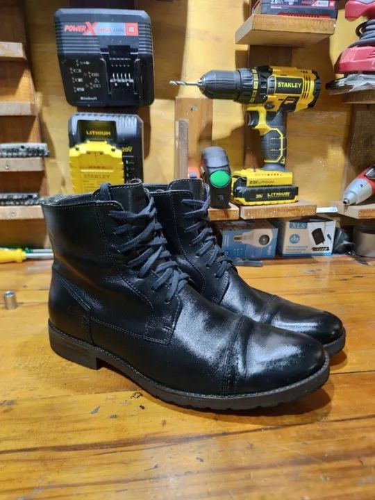 Bota coturno Democrata preto
