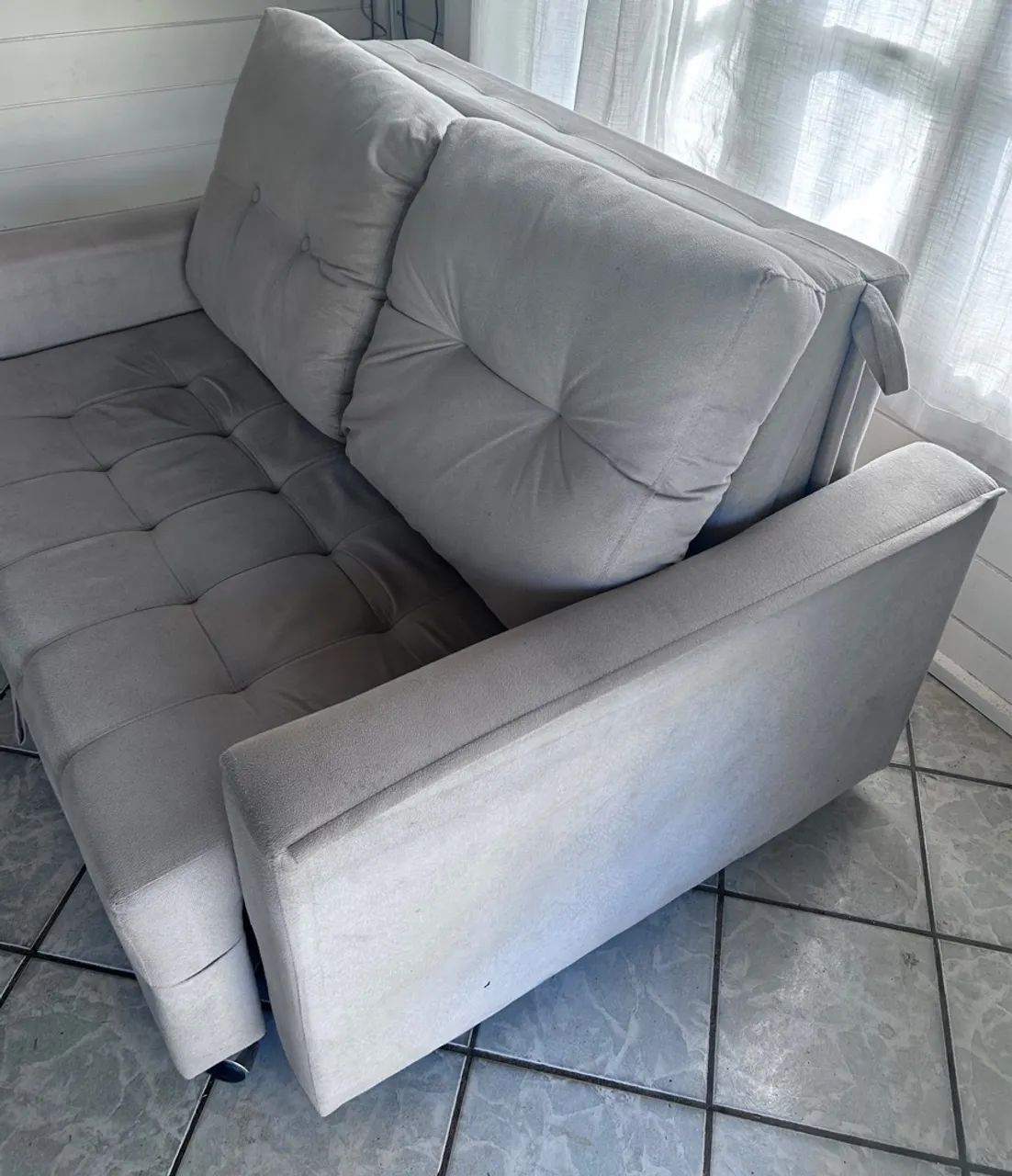 Sofá cama 2 lugares Dimensões do Produto: (L x A x P) 140 x 90 x 110cm.  - Foto 3