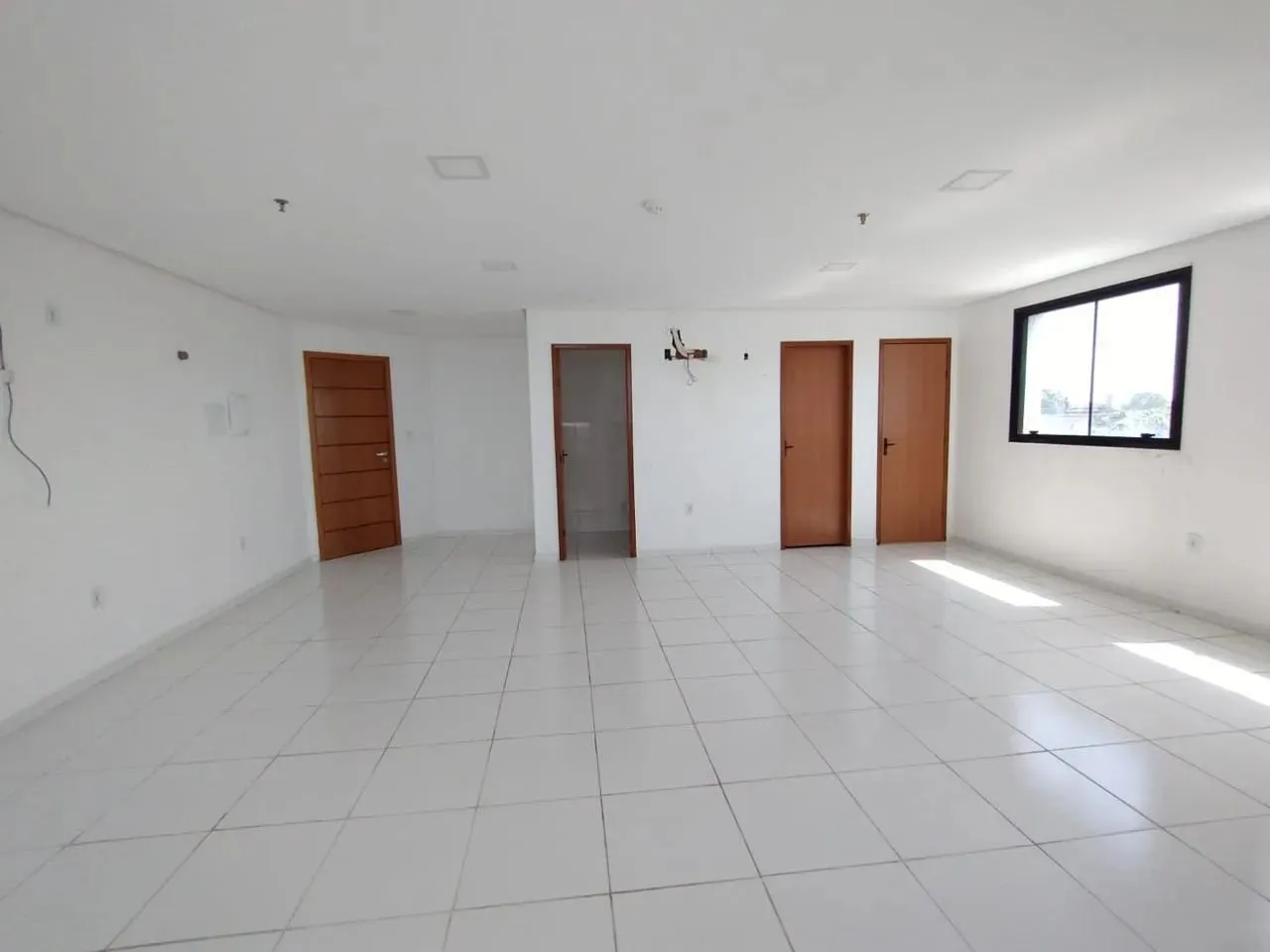 Sala Comercial para Locação com 45 m² - Edifício Corporate Trade Center - Adrianópolis