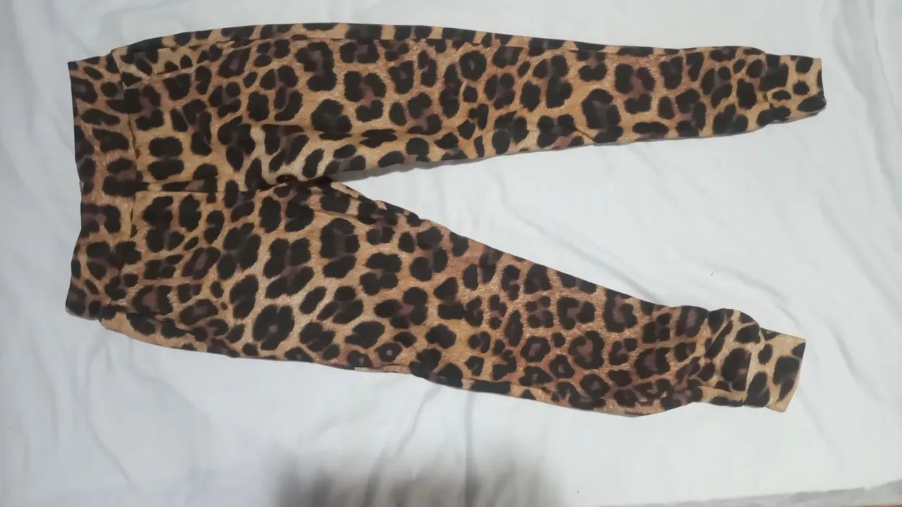 Calça moletom Onça 