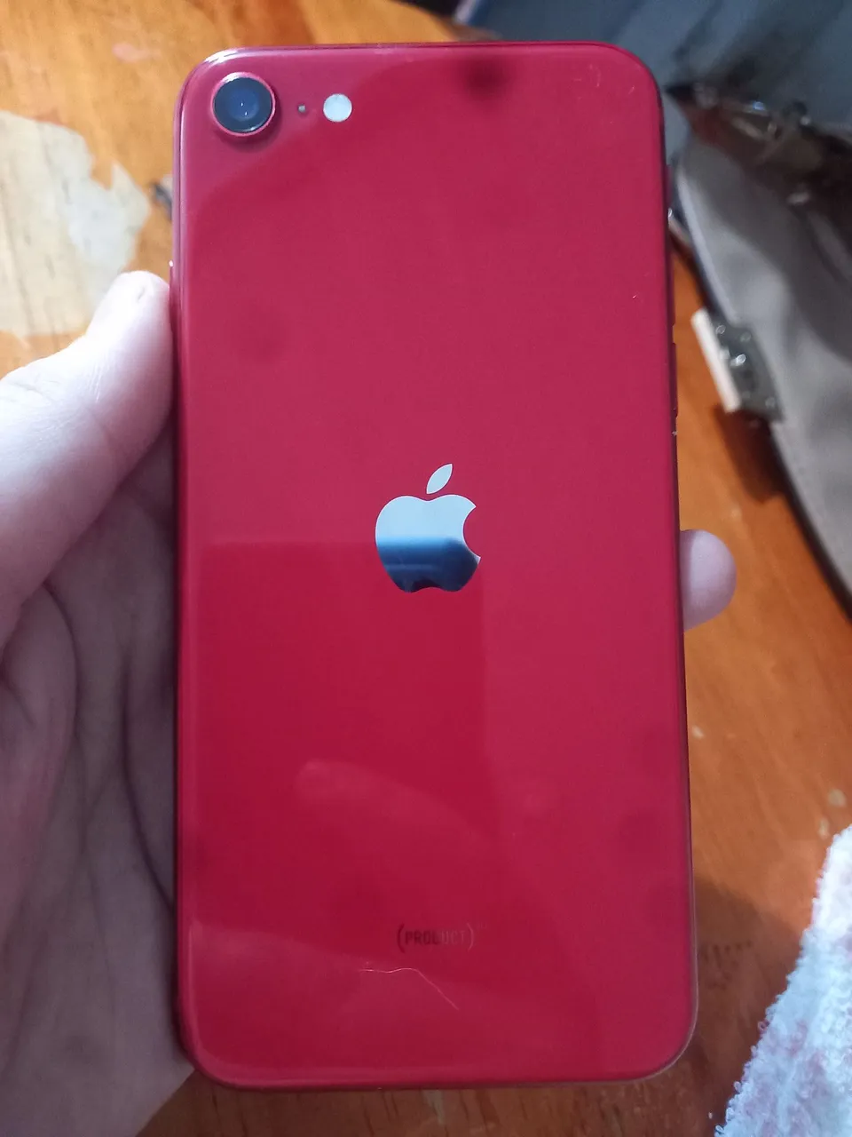 Iphone se ² geração  reiniciando