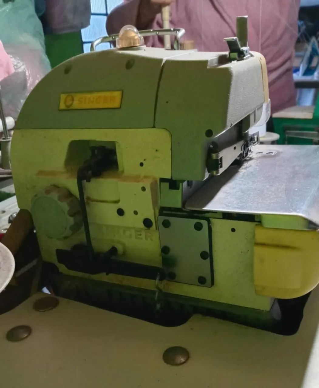 Overloque de Alta Velocidade Singer 321C-131M-04 - Foto 4