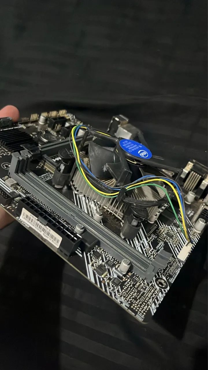 Kit Asus H410M-E + Intel i3 10th