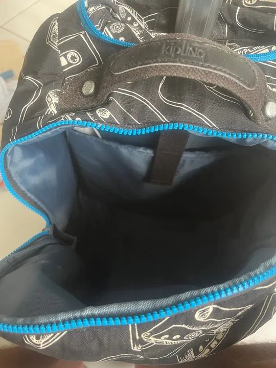 Mochila Kipling com rodinha (usada) - Foto 4