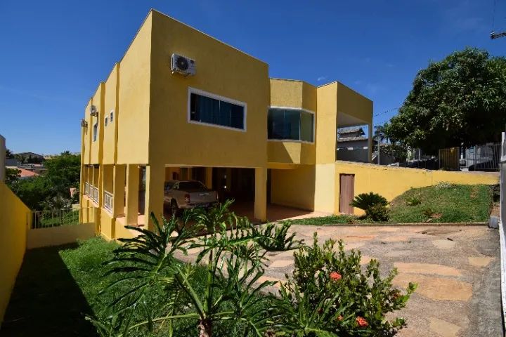 Casa com 5 Quartos, Condominio Ouro Vermelho I