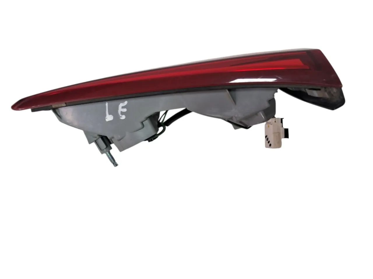 七 Lanterna Esquerda Tampa Traseira Chery Tiggo 7 2022 - Peças para