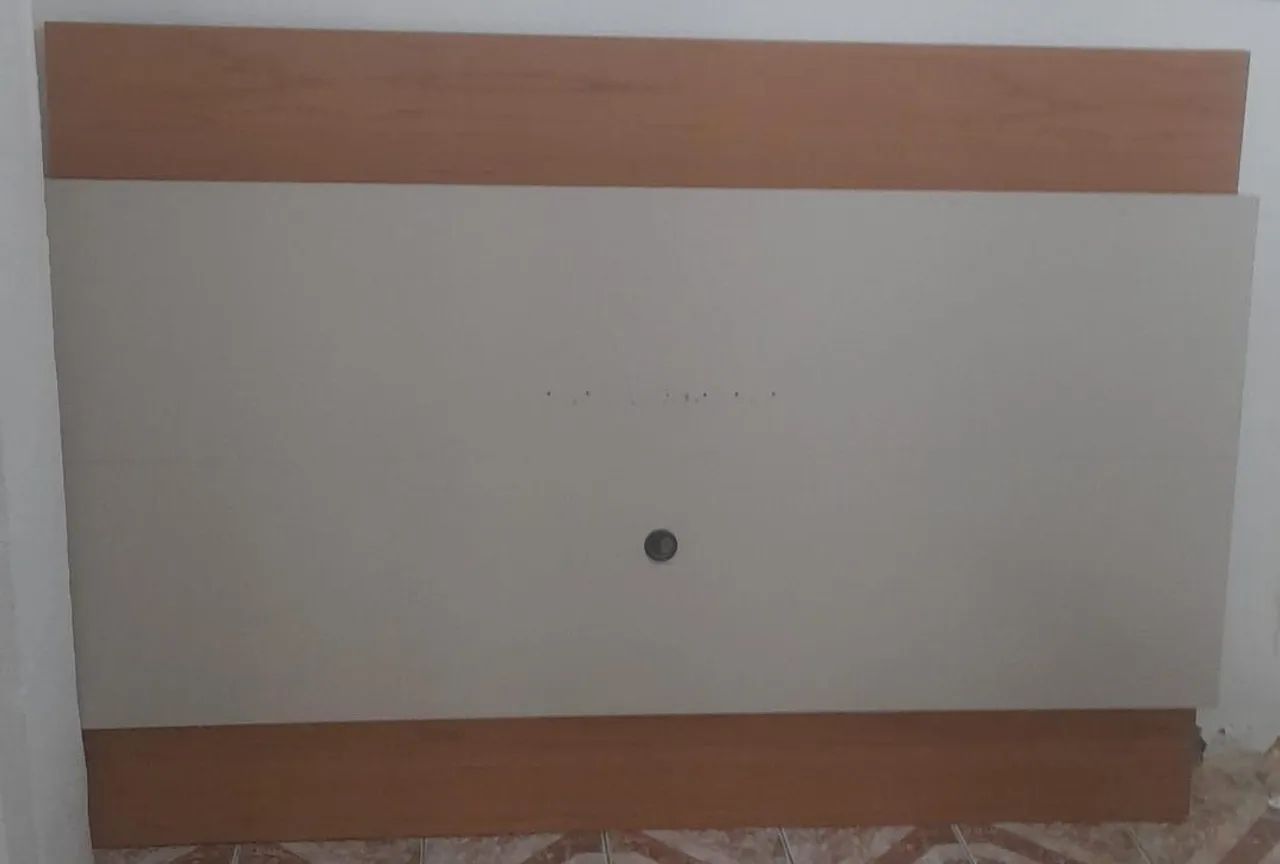 Painel de TV em madeira - Foto 2