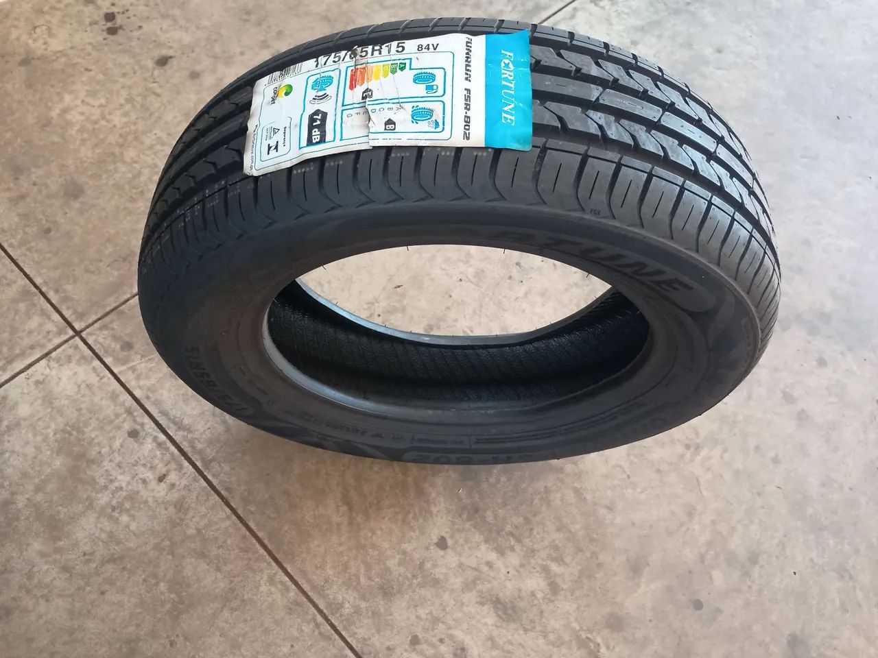 Pneu 175/65R15 84V Fortune. - Foto 2
