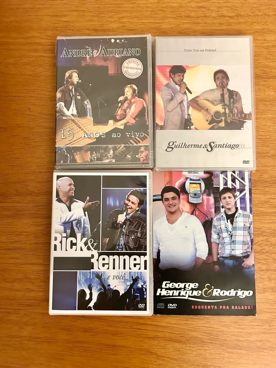 Coleção Sertanejo 70CDS + DVDS originais Novos! Lote! - CDs, DVDs