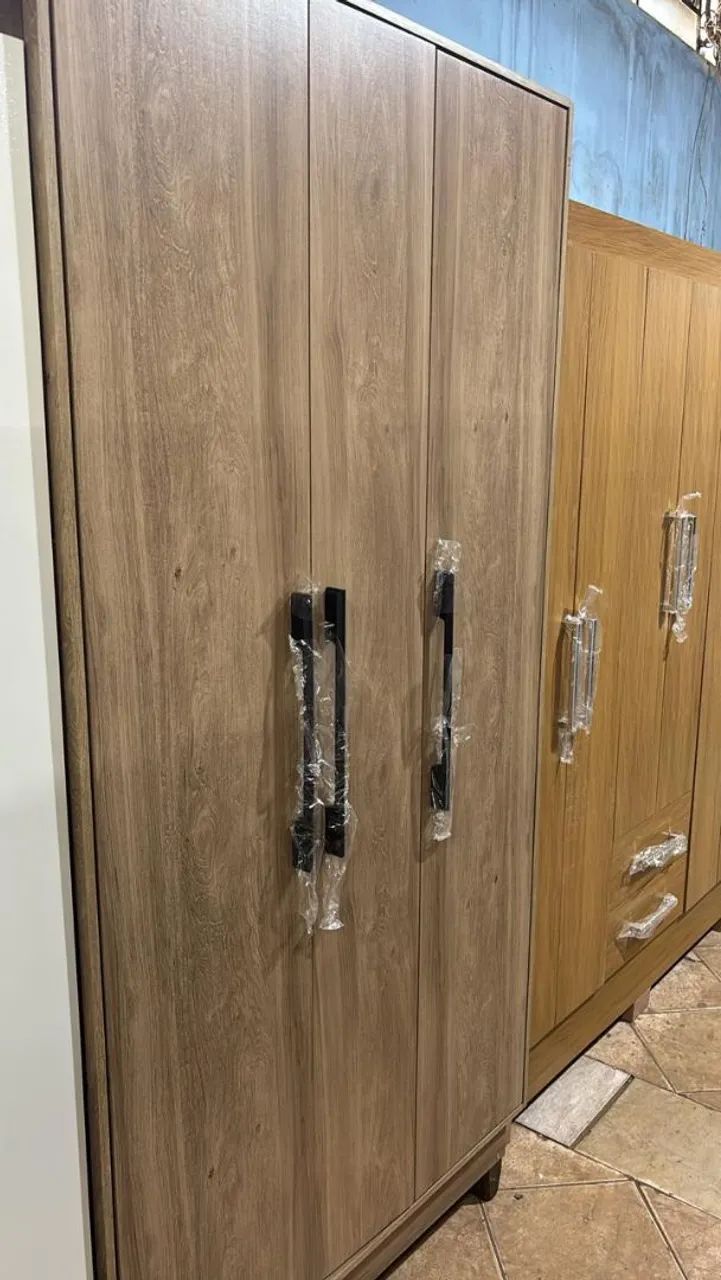 Promoção guarda roupa 3 portas por 750,00 frete grátis 