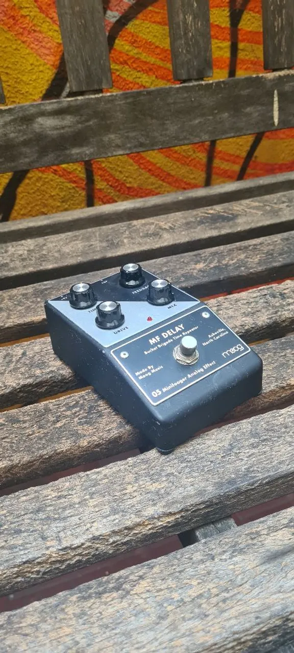 Pedal de Atraso Moog MF Delay