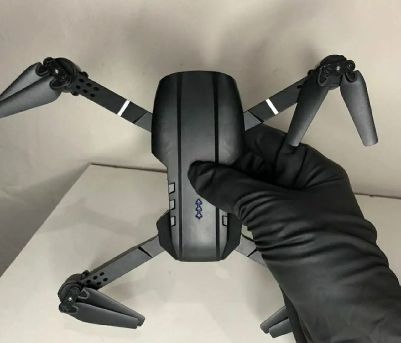 Promoção! Drone E88 Pro ótimo para diversão da criançada! - Foto 2