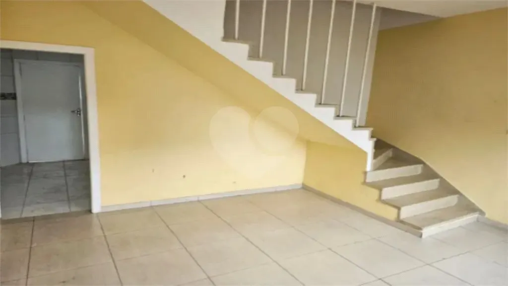 Sobrado com 2 quartos para locação em Vila Carrão - SP