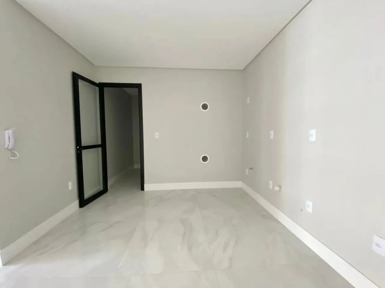 Apartamento Moderno com 2 Suítes em Campinas, São José, SC. - Foto 2