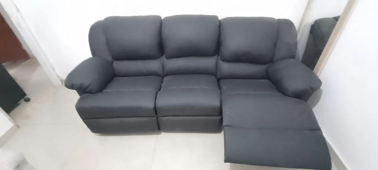 Sofa Retratil 3 Lugares Couro Legítimo  - Foto 2