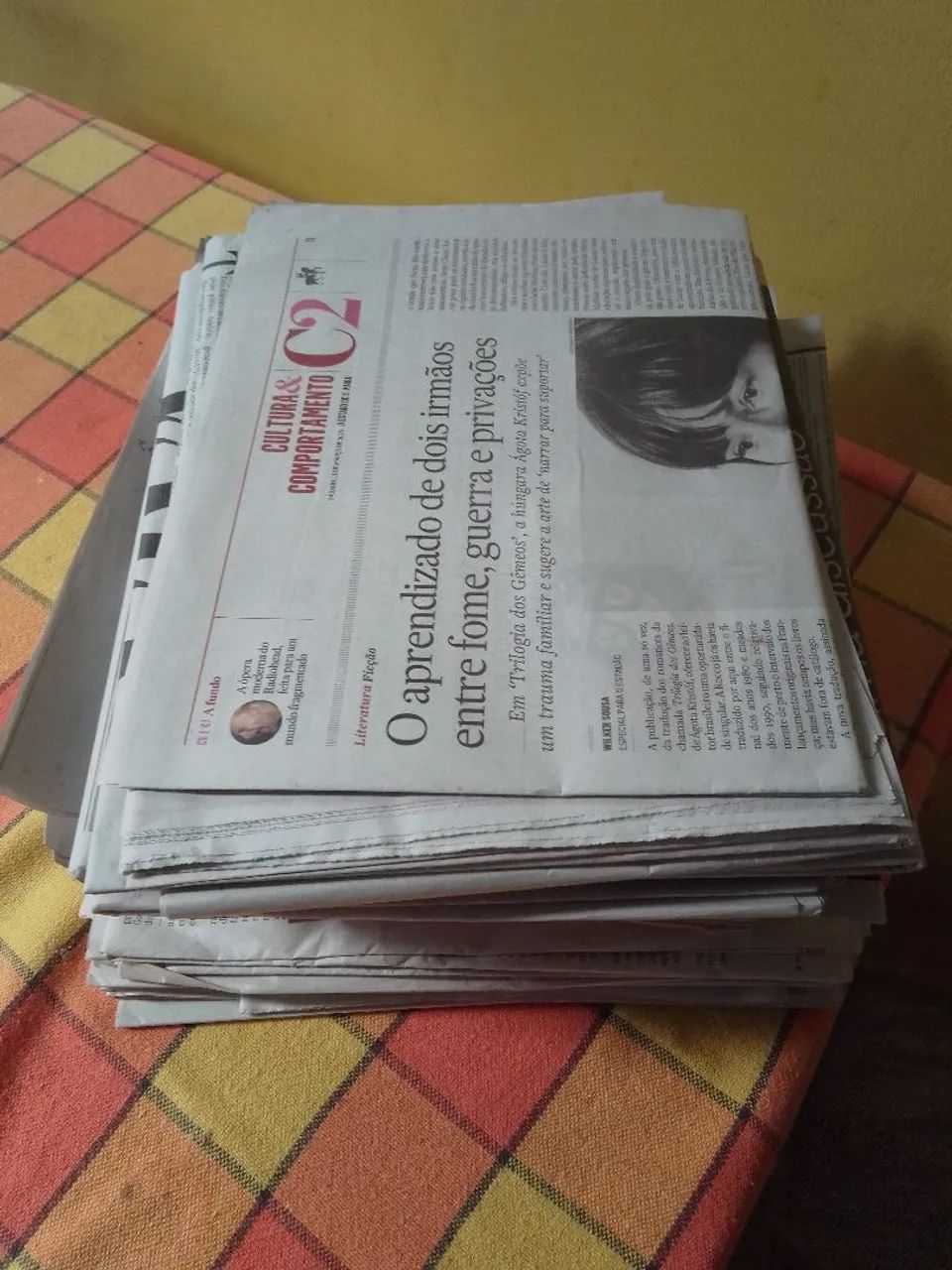 Jornal para pet ou fazer pacote uso diversos  - Foto 2