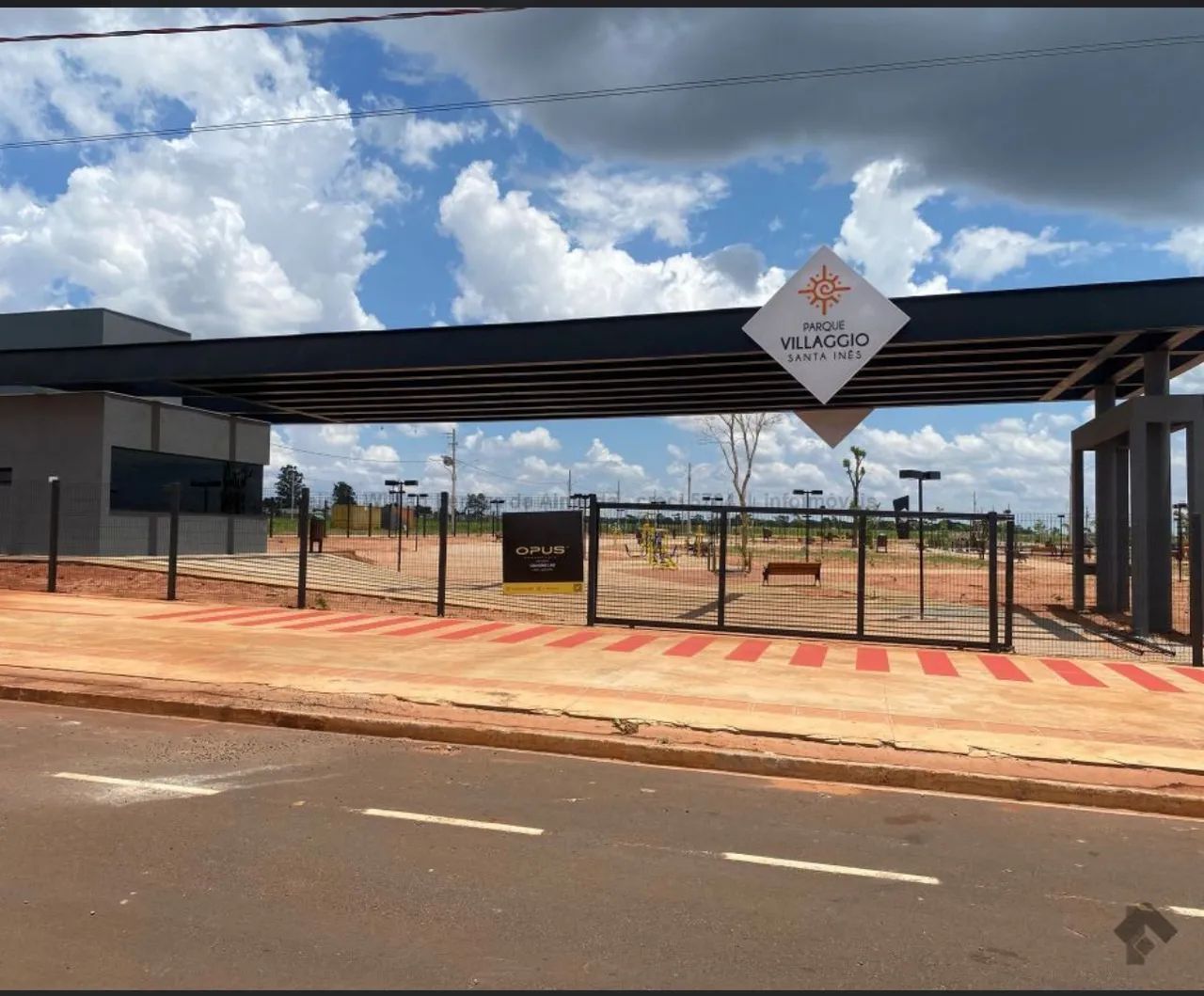Terreno Condomínio Villagio Santa Inês