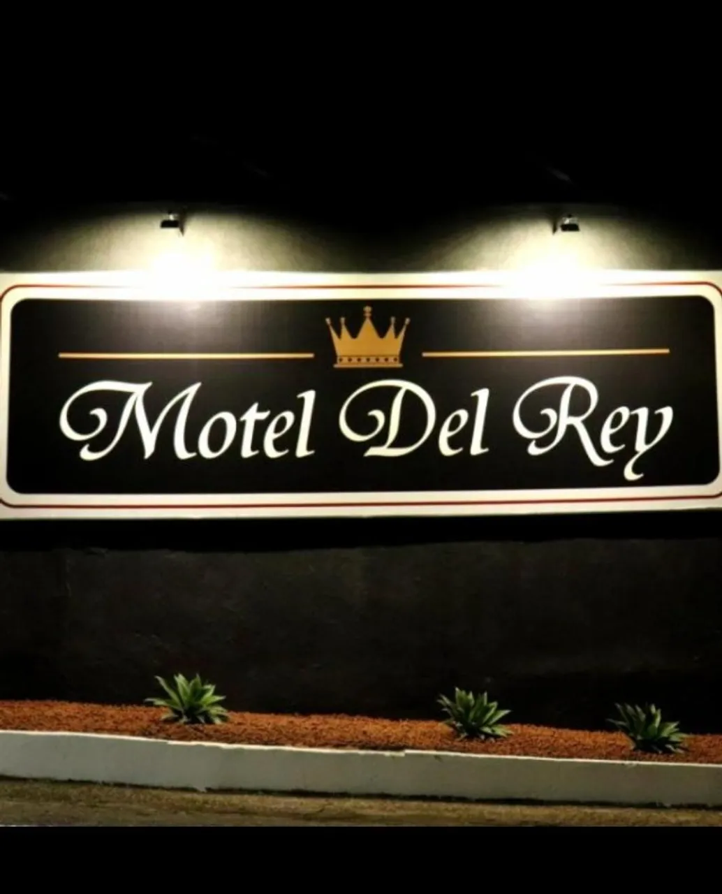 VAGA DE EMPREGO MOTEL DEL REY