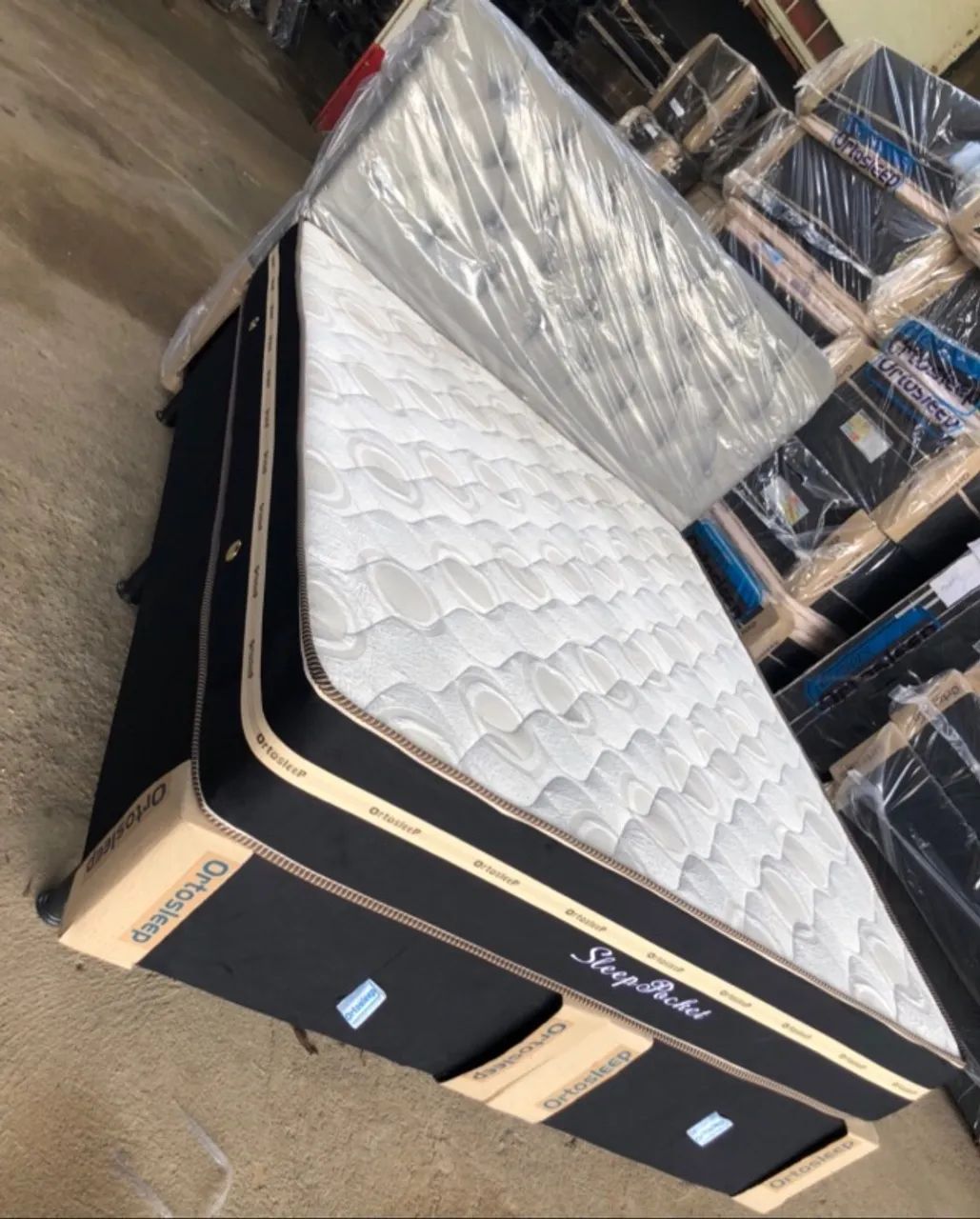 Cama box colchão d33 queen nova