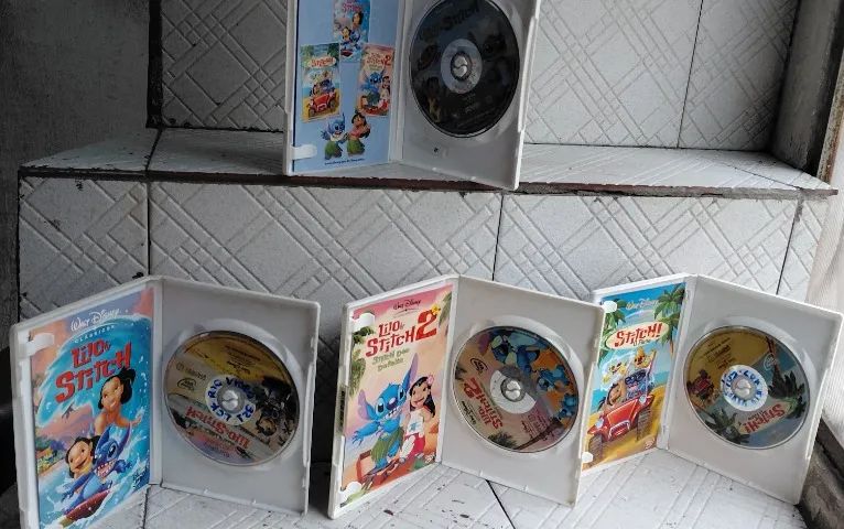 DVD Lilo Stitch Coletania Originais - Foto 3