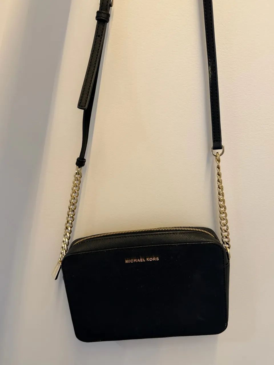 Bolsa transversal Michael kors preta 