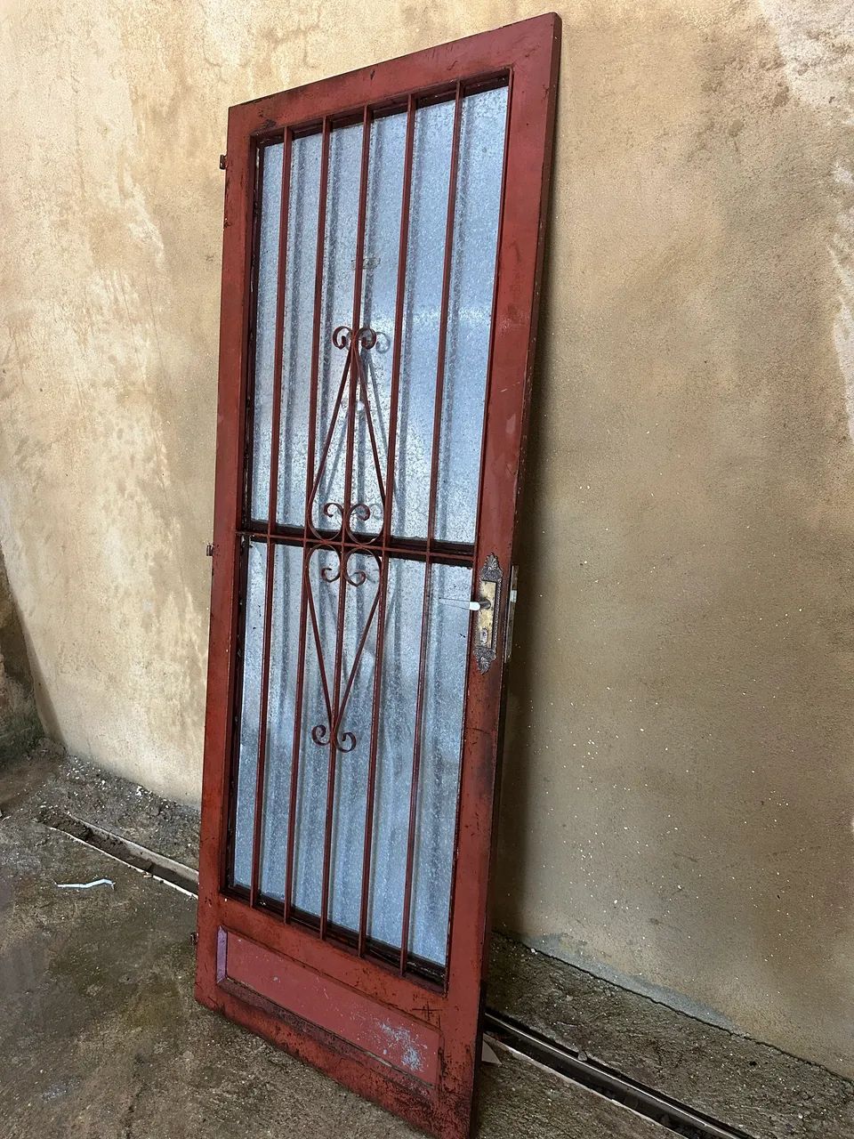 Porta de ferro reforçada - SÓ R$ 400 - Foto 2