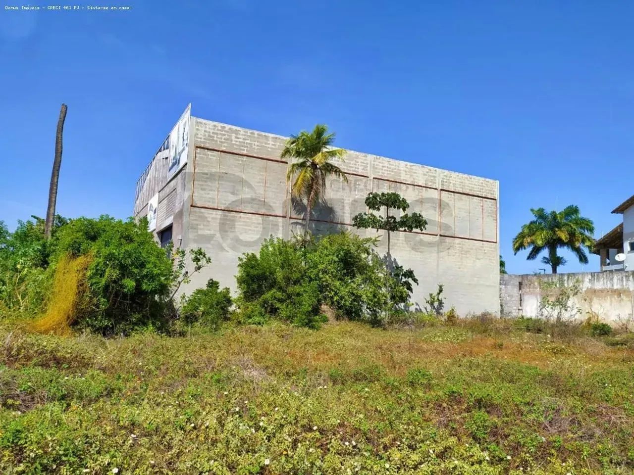 Galpão com 600 m² e 5 Vagas de Garagem Para Venda no Bairro Aruana - Foto 2