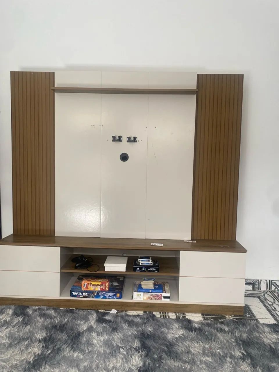 Rack com painel de sala 