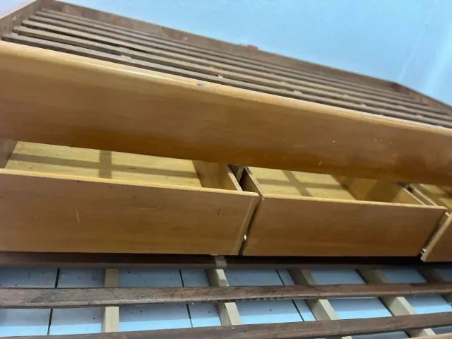 Cama de Madeira maciça  - Bi cama com gavetas - Foto 2