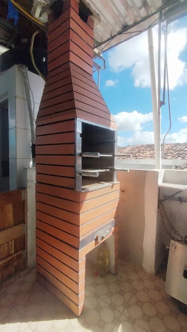 Churrasqueira fixa pouco usada 