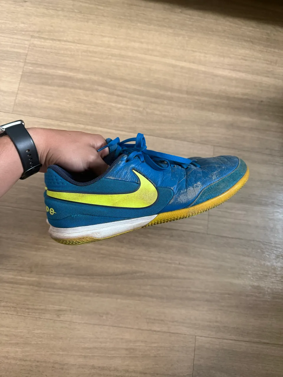 Chuteira Nike Tiempo futsal - Calçados Esportivos - Praia do Suá
