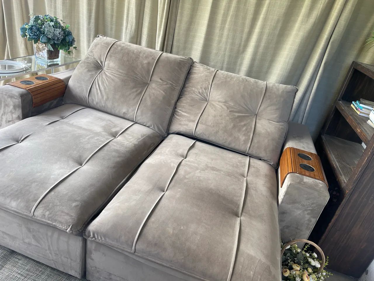 Sofá retrátil E reclinável 