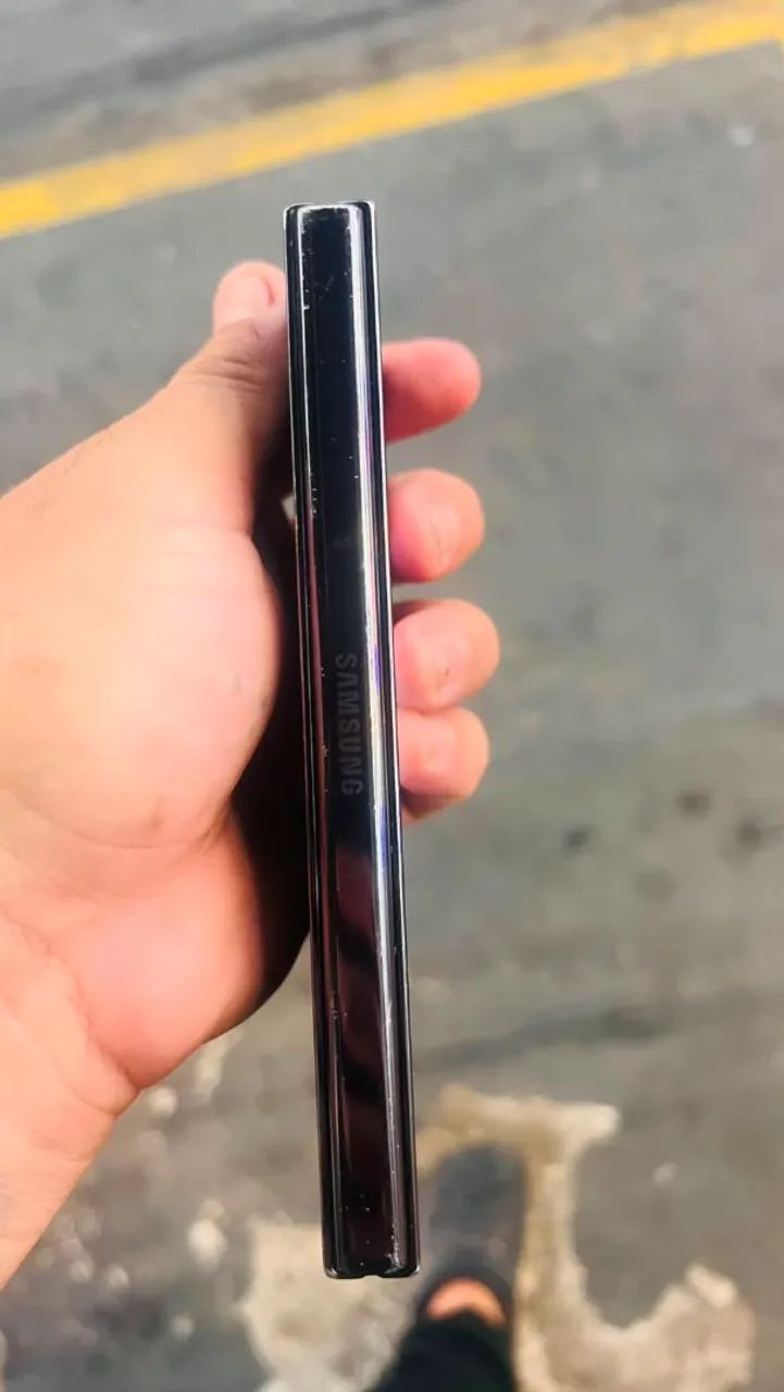Samsung Z Fold 5 - Foto 3