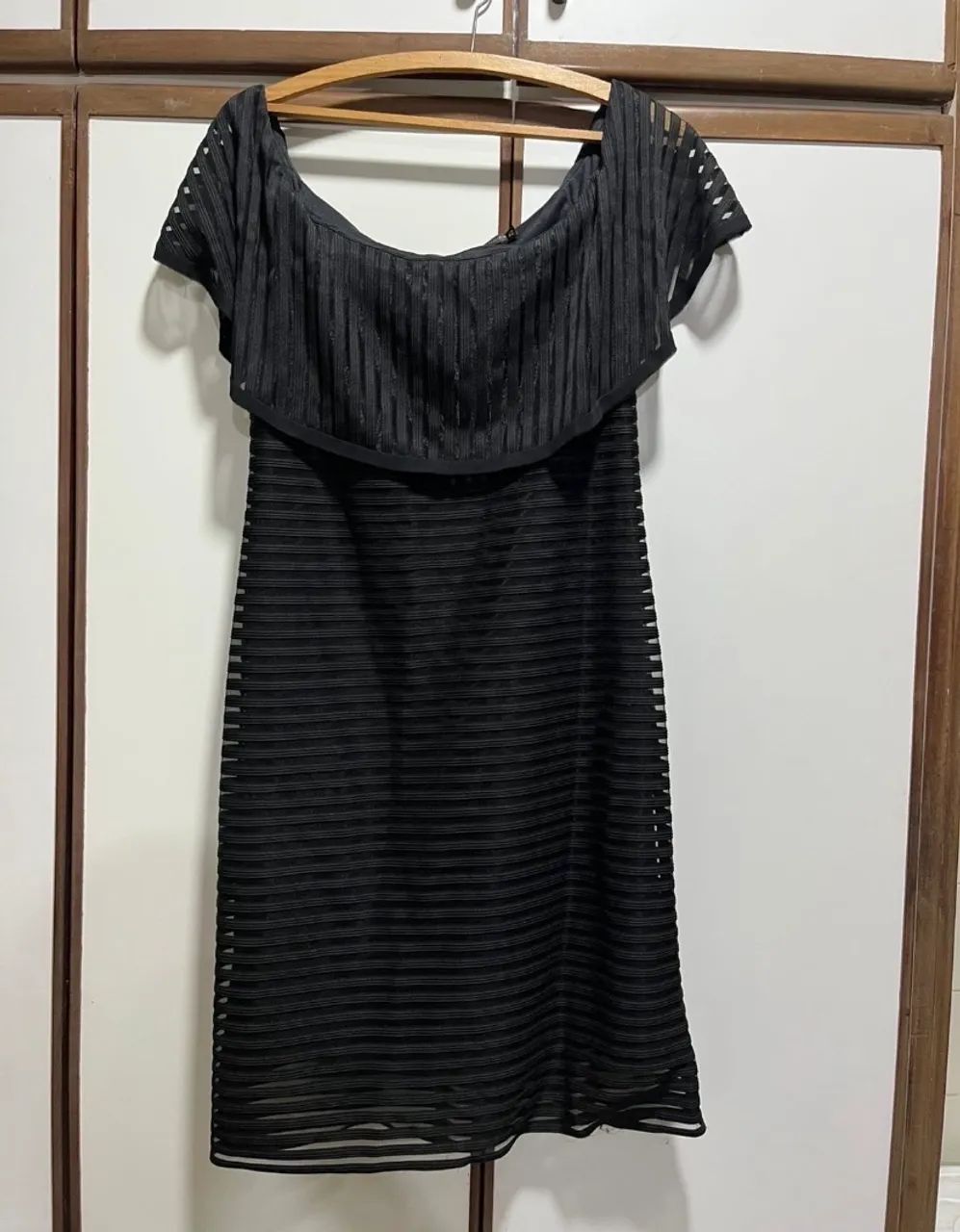 Vestido classico preto cavendish