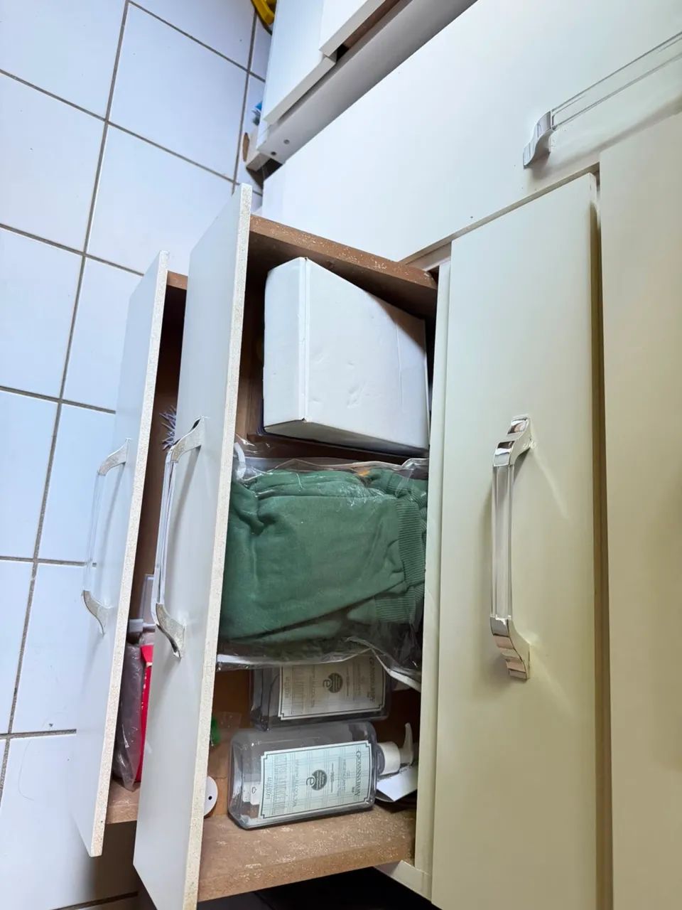 Guarda-roupa e cômoda  - Foto 3