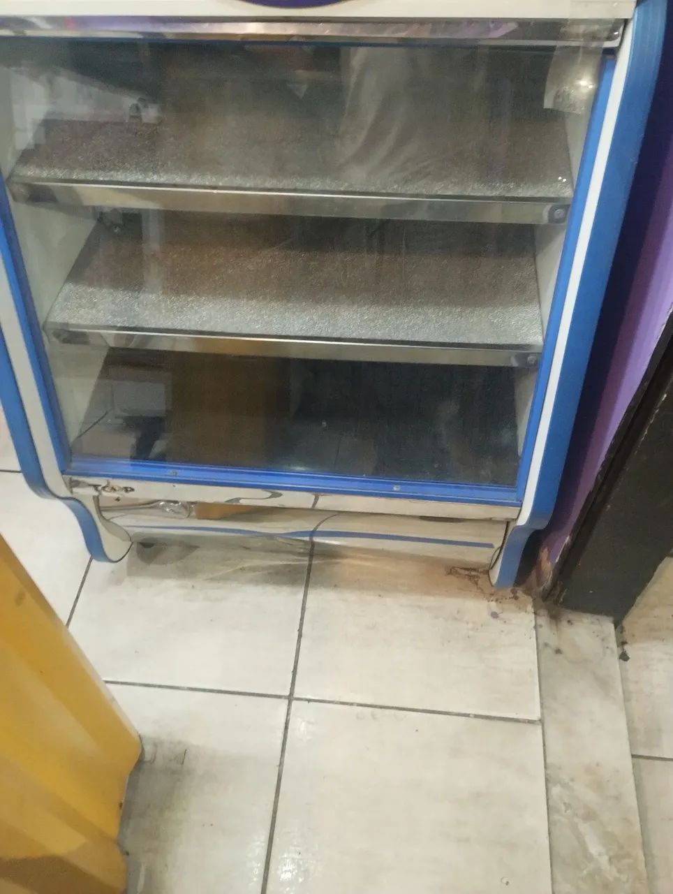 Venda de balcão expositor 