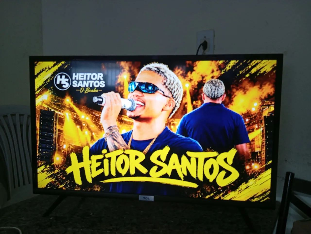 TV TCL 32 polegadas SMART 