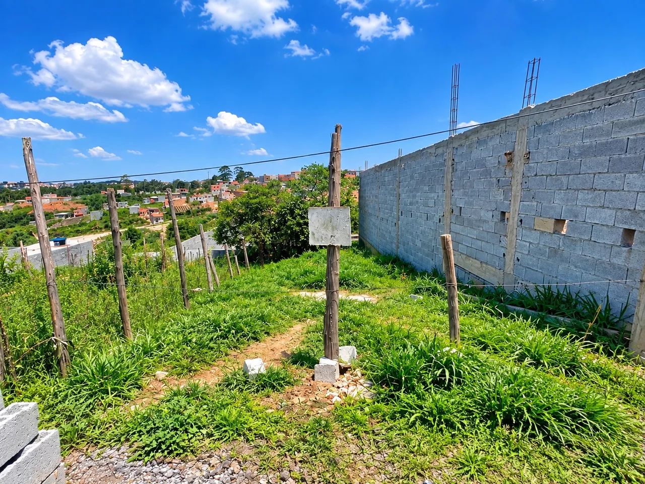 TERRENO À VENDA - ÓTIMA OPORTUNIDADE!