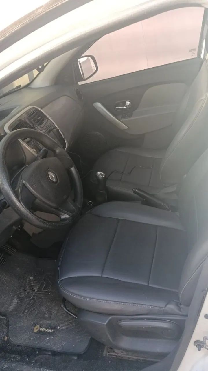 Renault Logan Expression Flex 1.6 16V 4P 2017 - Foto 4