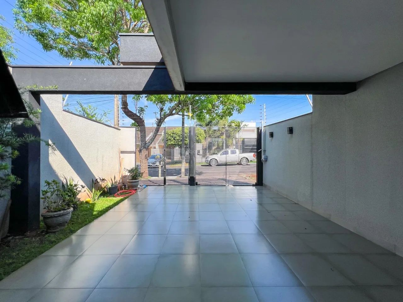 CASA MODERNA, CONFORTÁVEL E COMPLETA - Foto 3