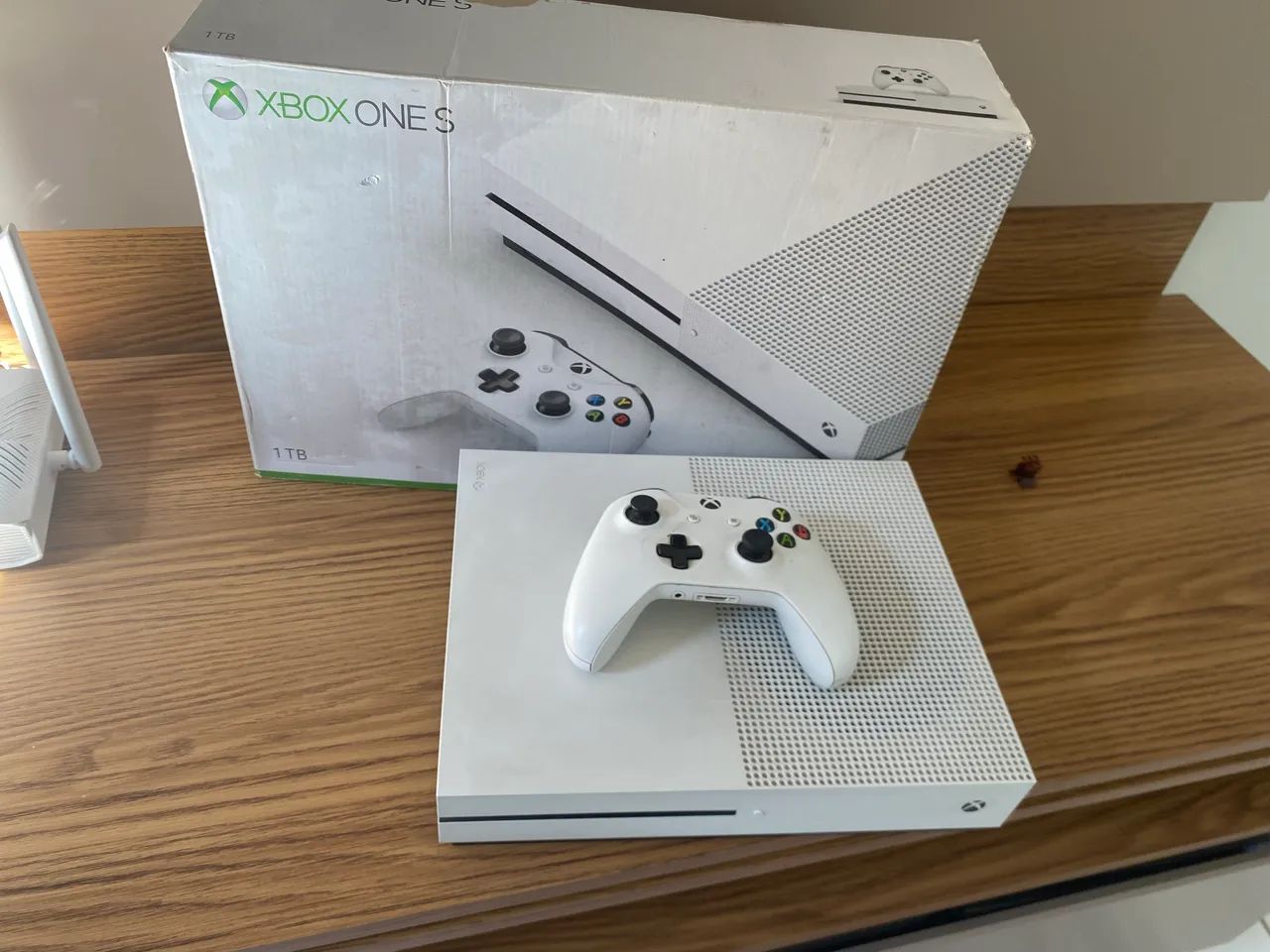 XBOX ONE S 1TB - Foto 2