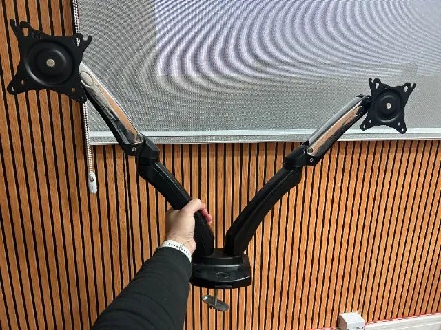 Suporte articulado para 2 telas - Foto 6