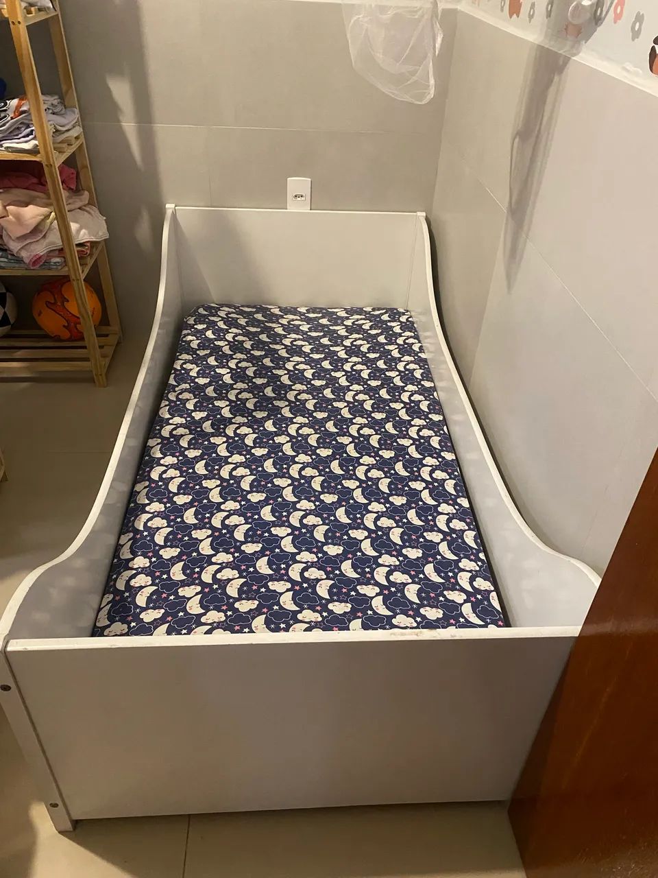 Cama bom estado com colchão  - Foto 2