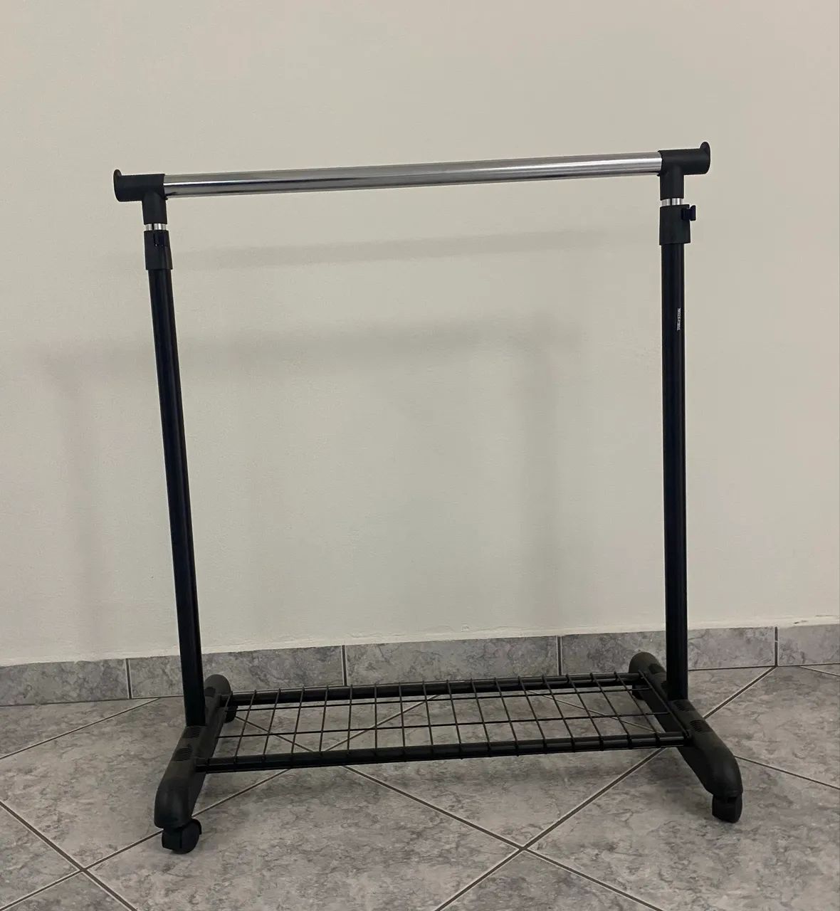 Arara de Roupas - Foto 3