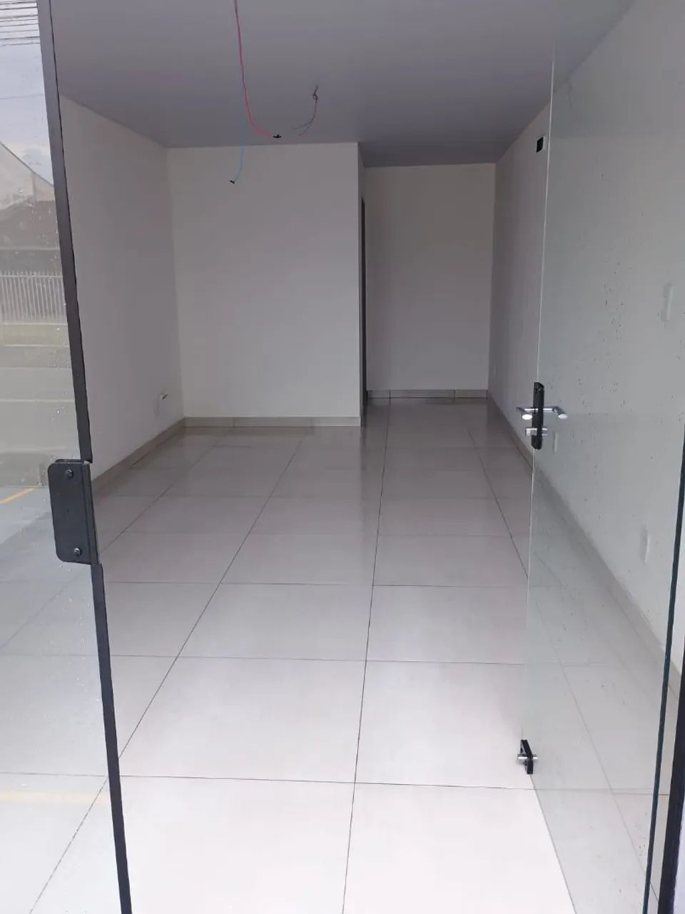 Alugo sala pequena para comércio em geral no Costa e Silva - Foto 3