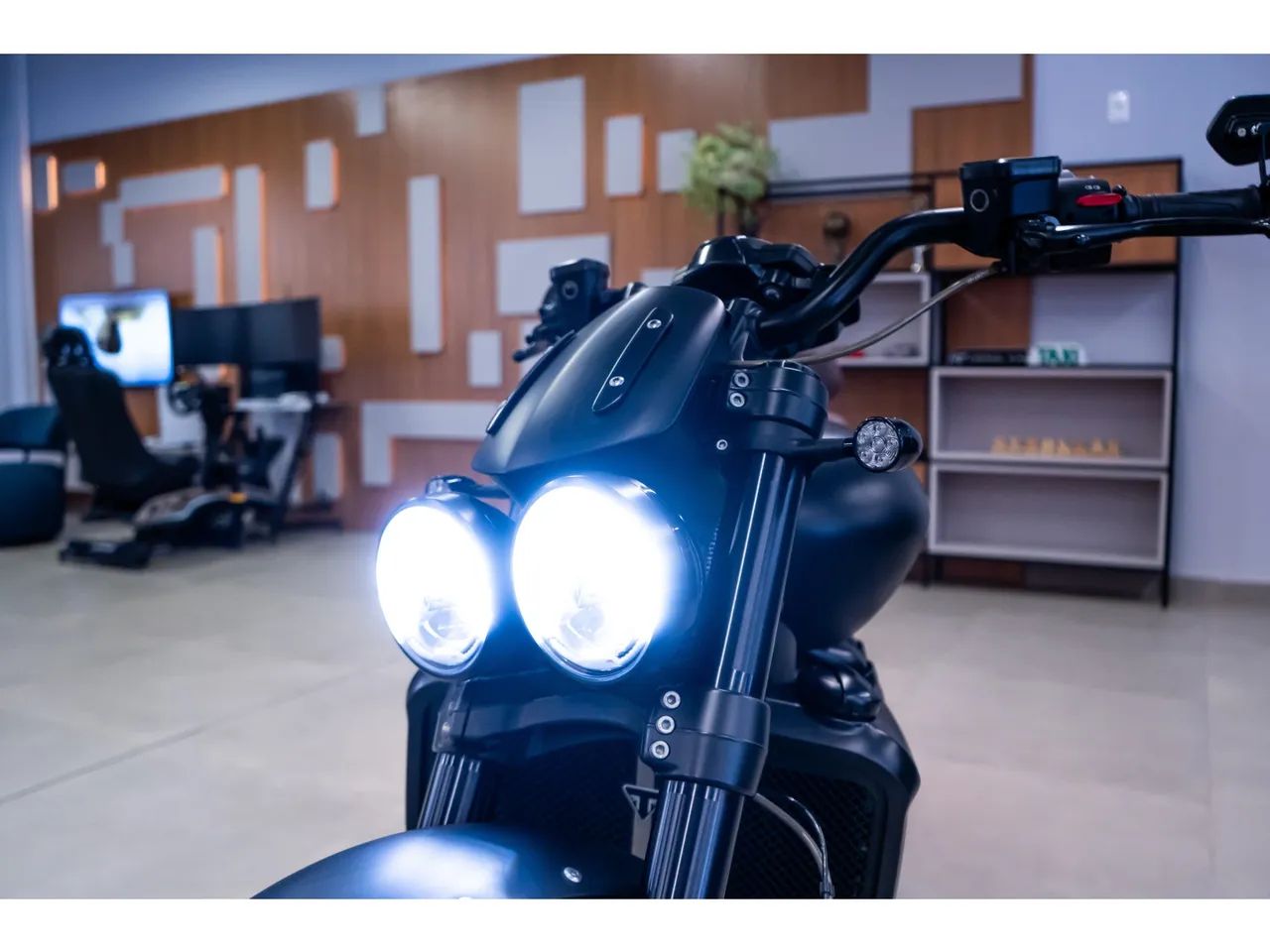 Triumph Rocket iii r 2500cc 2022 - Foto 2