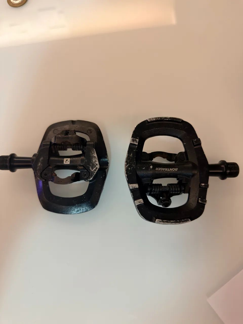 Pedal Bontrager Commuter - Preto - R$ 500,00