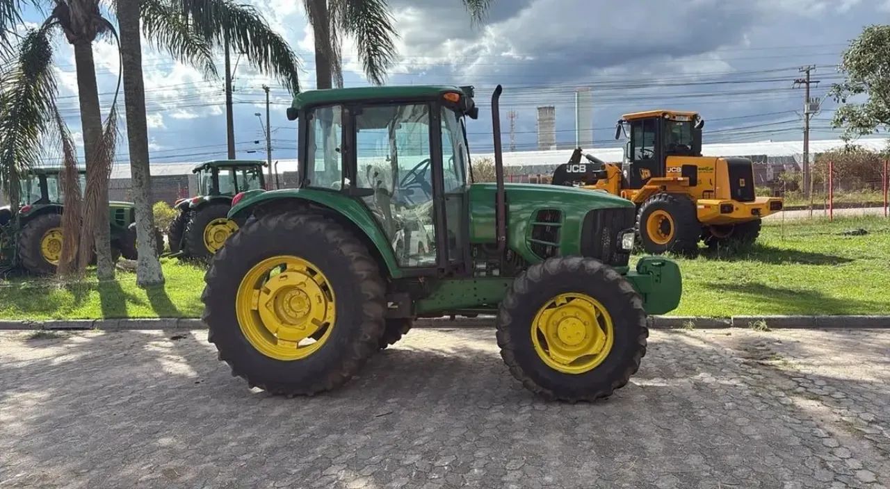 Trator John Deere 6100j - 2022 - Foto 3