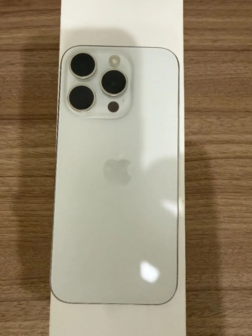 Iphone 15 Pro 128GB Branco  - Foto 2