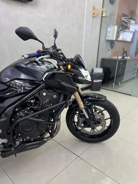 HONDA CB 500F 2023 - Foto 4